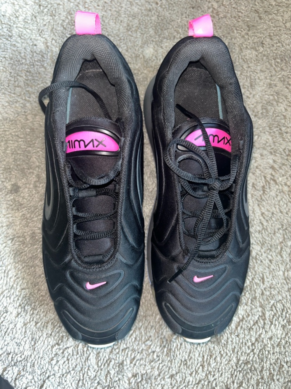 Nike Womens Black Sneakers with Pink Accents Size 9